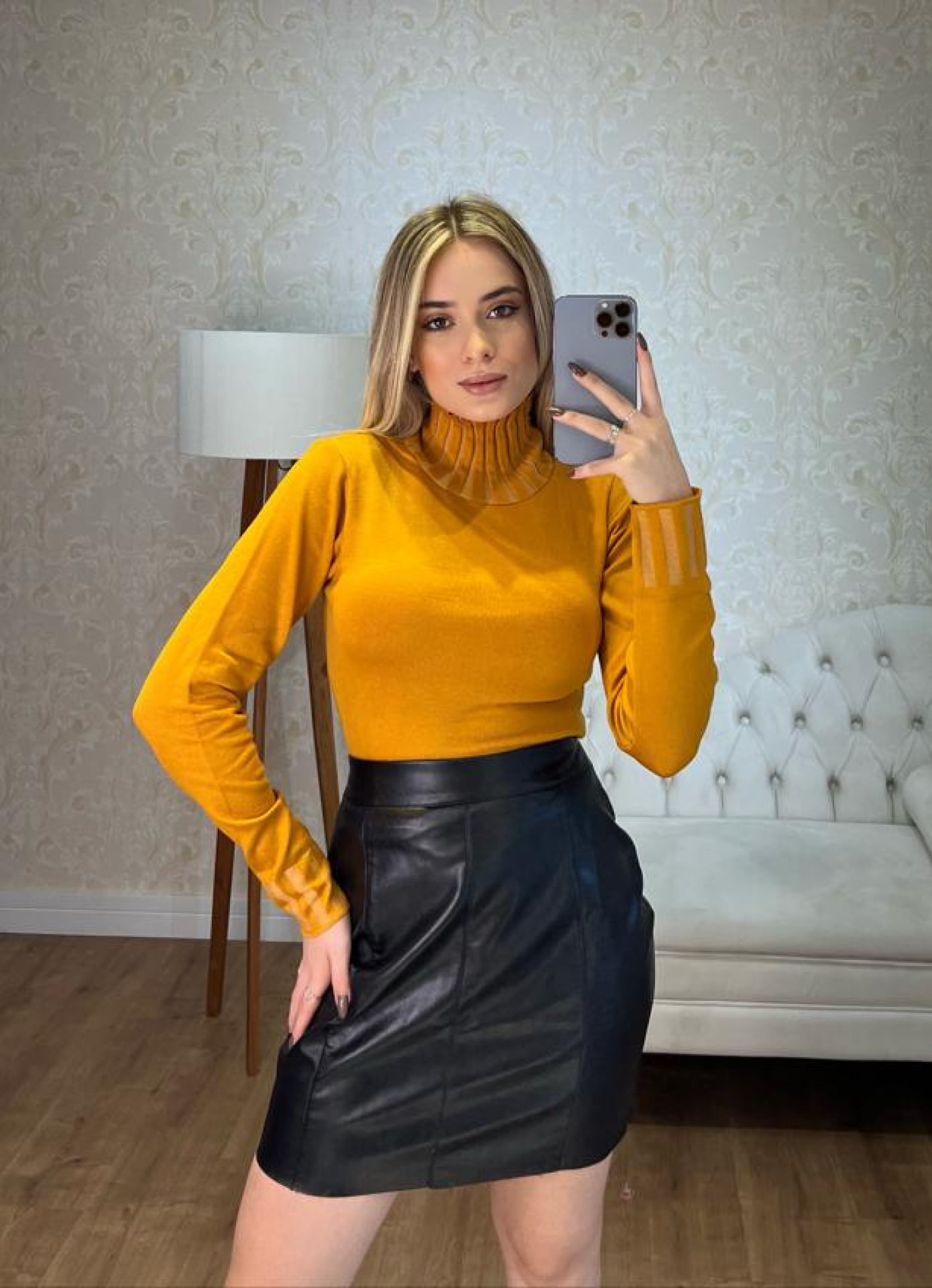 Blusa Haidê- gola canelada modal