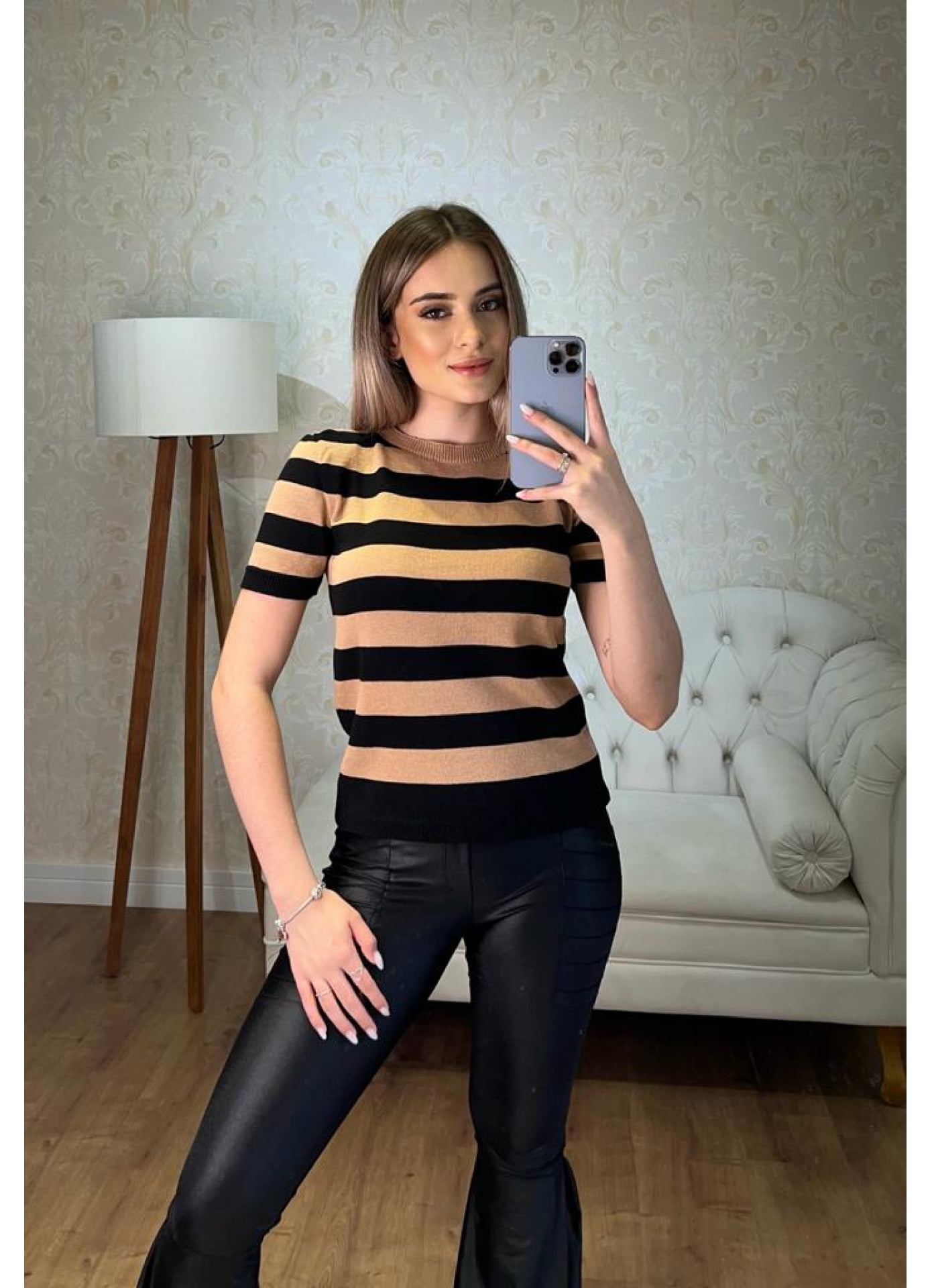 Tee Andressa - listra modal