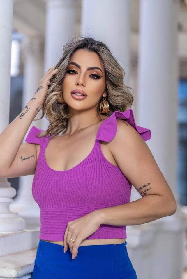 Cropped Yara- canelado babado 
