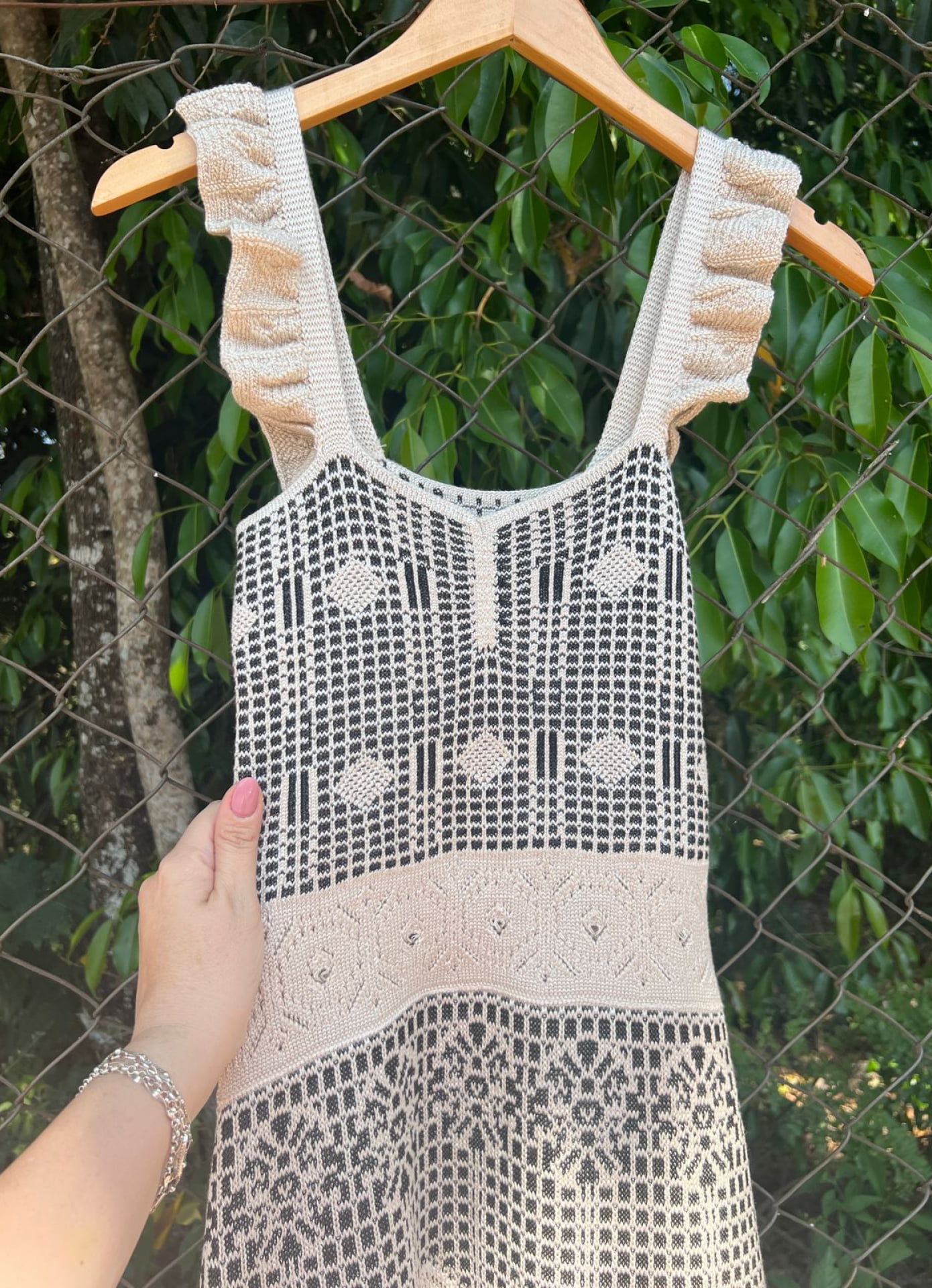 Vestido Bertioga - jacquard alça babado